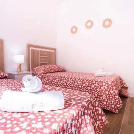 Alba Carrera Espinel *