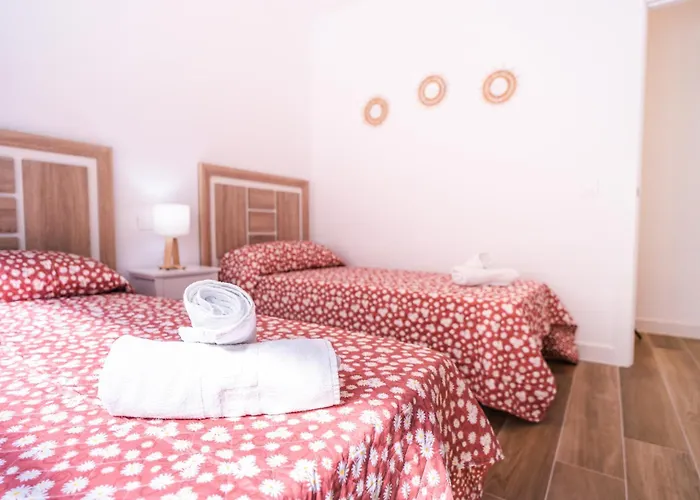 Alba Carrera Espinel *