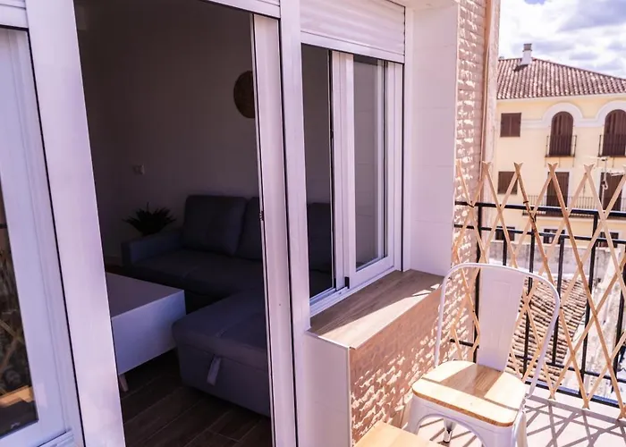 Alba Carrera Espinel *